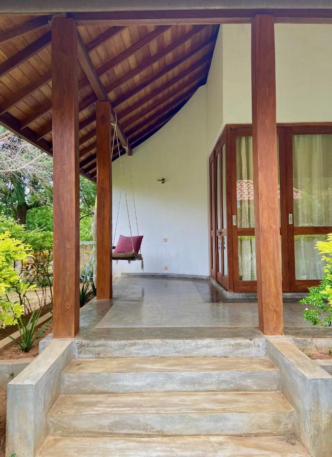 Sanjis The Seaside Hotel Tangalle
