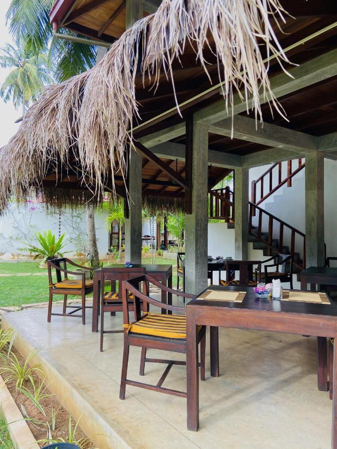 Sanjis The Seaside 3* Tangalle